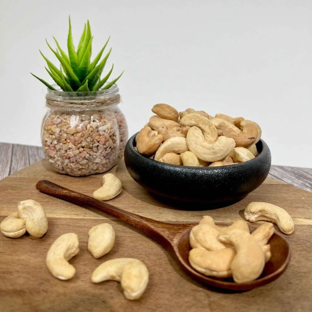 Lightly Roasted Cashew (Unsalted)